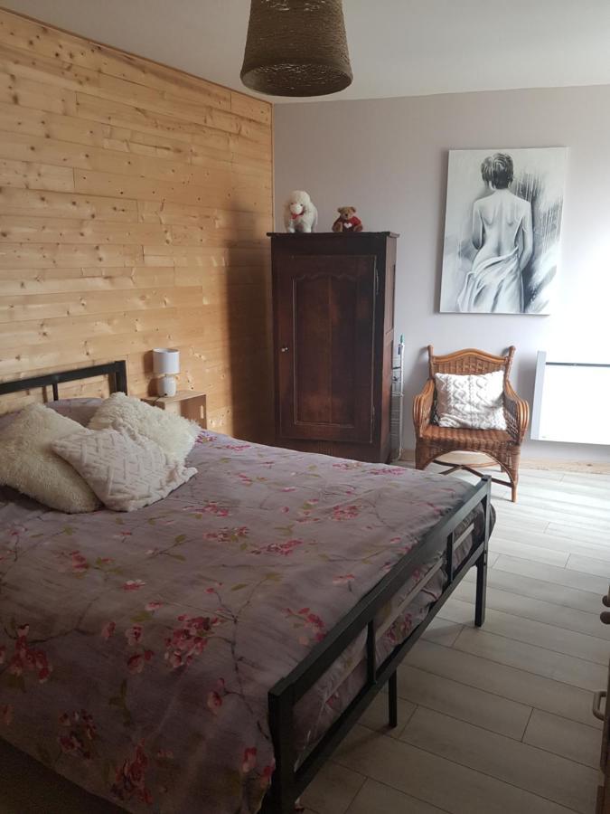 Maison ,1 Chambre, Une Petite Piece , Un Salon, 5 Couchages Villa Chevire-le-Rouge Bagian luar foto